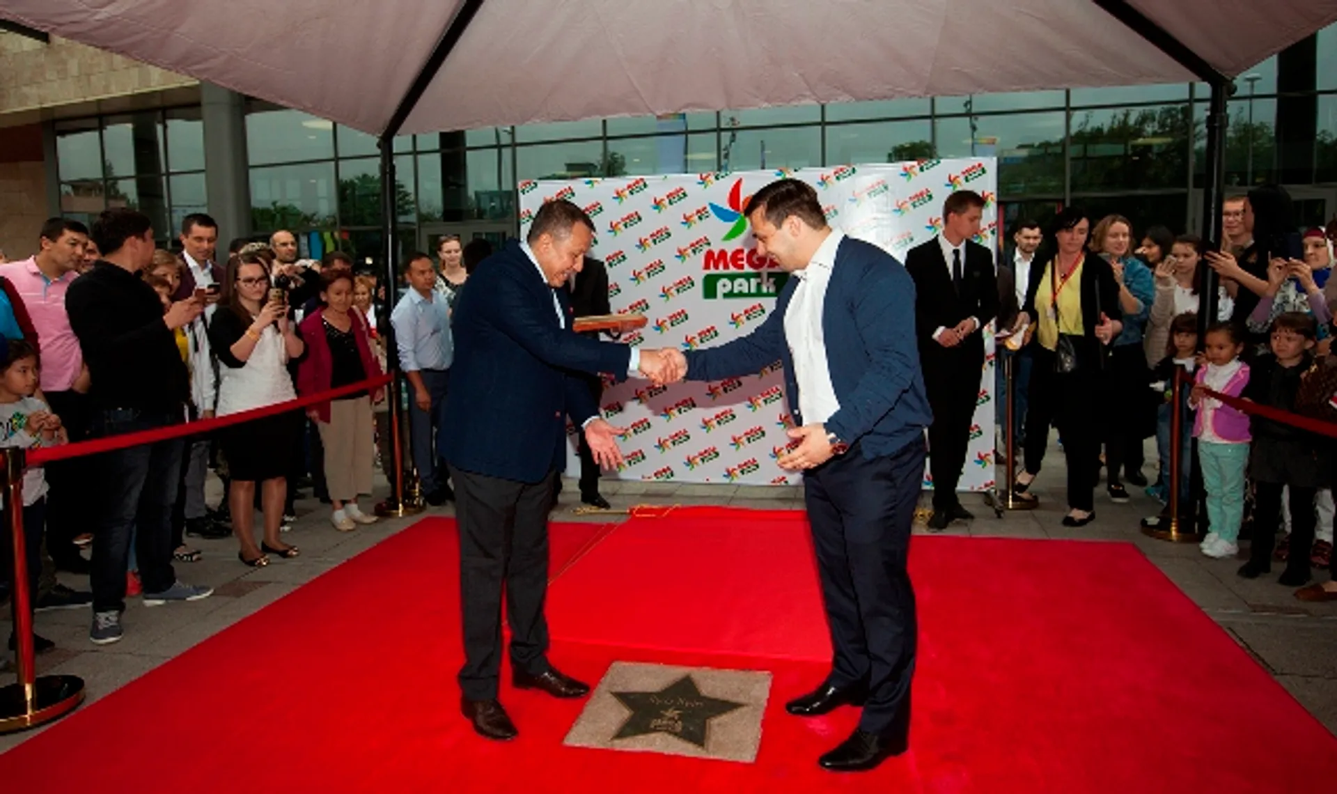 Капитал - Имя Ильи Ильина появилось на Аллее Звезд