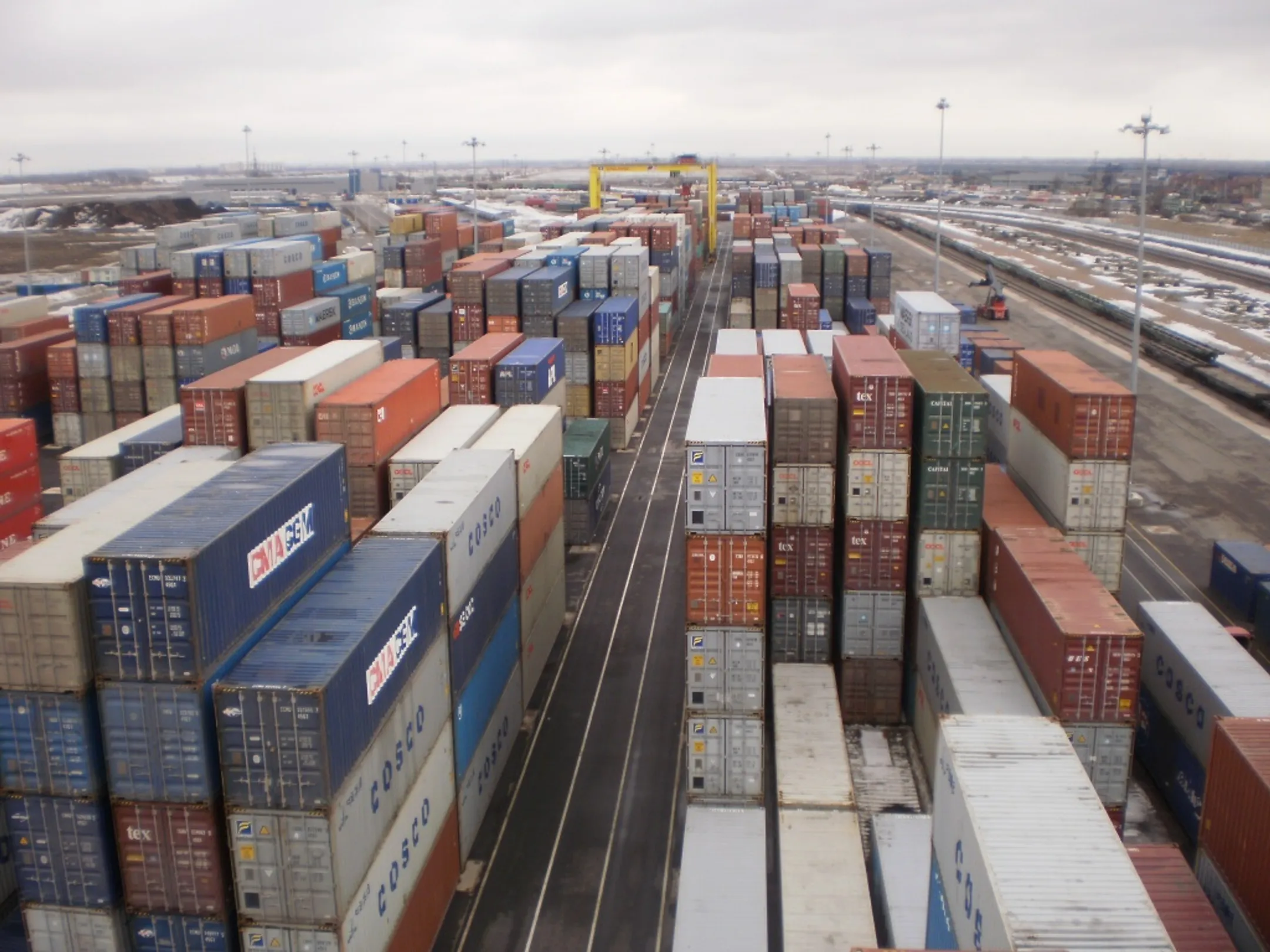 Импорт товаров растет быстрее, чем экспорт - Image Kapital.kz