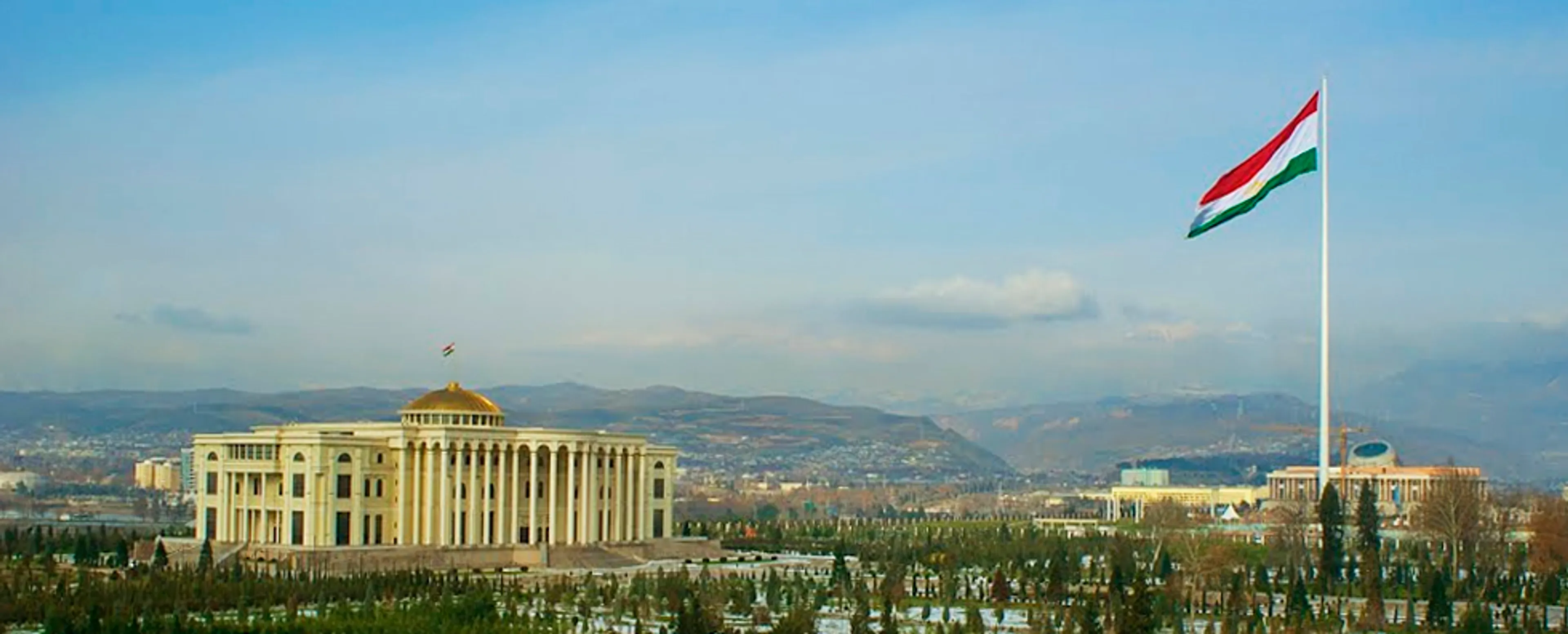 Капитал - В Таджикистане закроют все обменные пункты