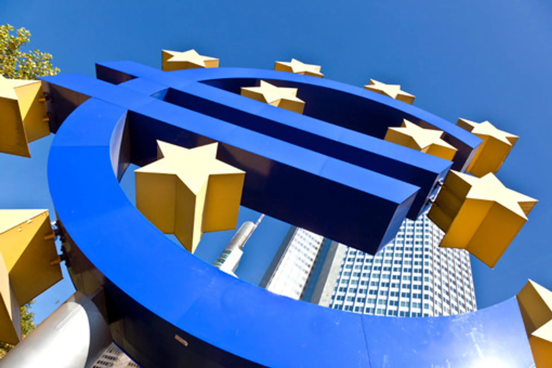 Капитал - Зона евро может выйти из рецессии этой осенью