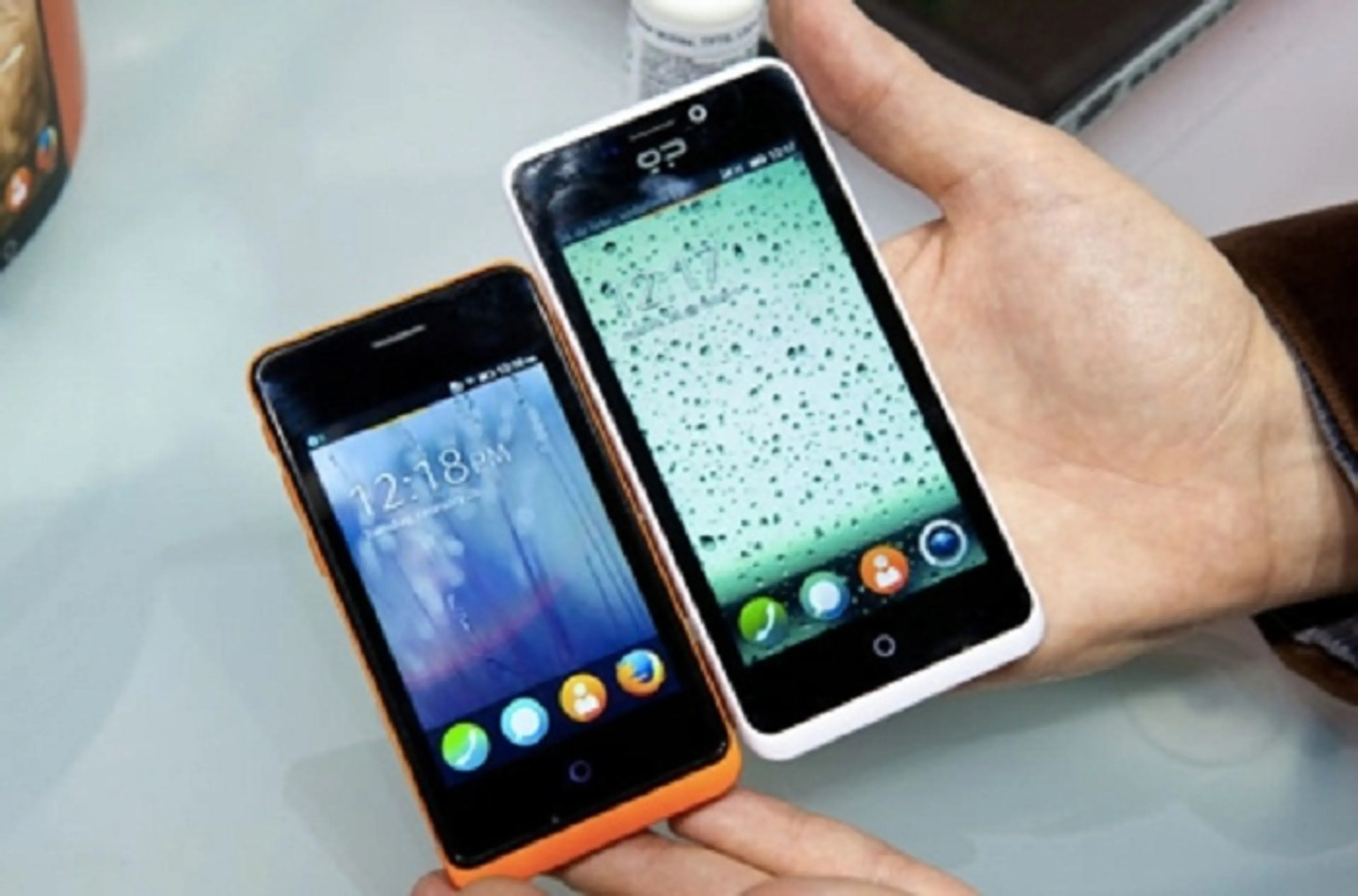 Капитал - Выпущено первое обновление Firefox OS