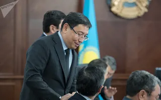 Капитал - Ерболат Досаев: Из кризиса пока никто не выходил