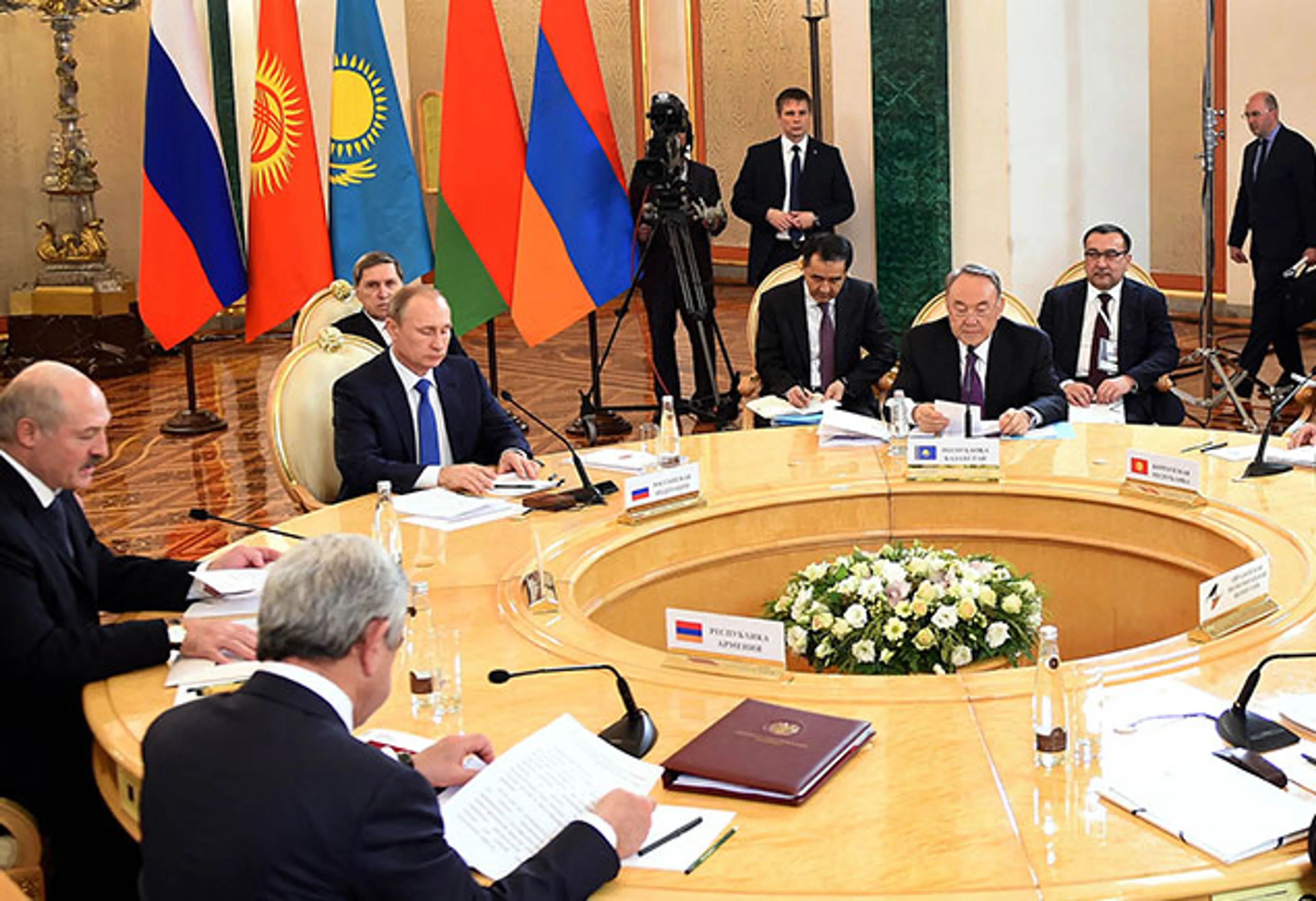 Капитал - Казахстан будет активно работать над углублением контактов ЕАЭС и ШОС