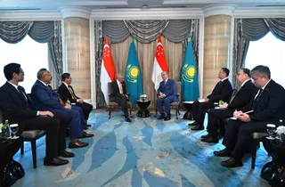 Капитал - Президент провел встречу с третьим премьер-министром, старшим министром Сингапура