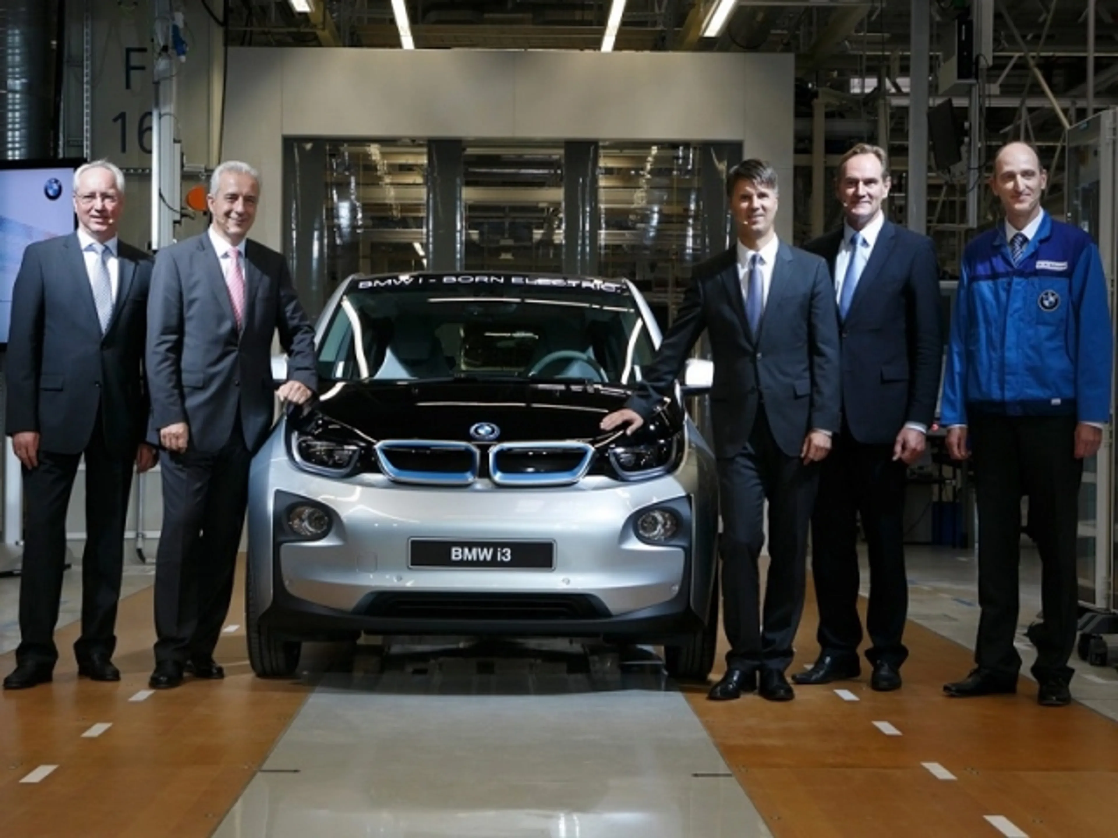 Капитал - BMW i3 встал на конвейер