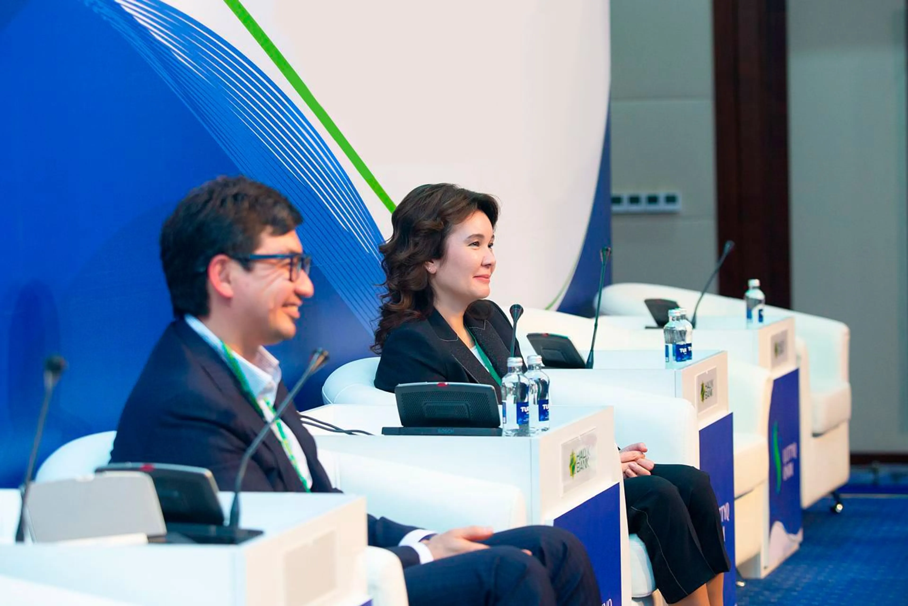 Капитал - Топ-менеджеры Halyk Bank встретились с бизнесменами