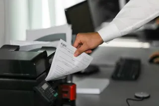 Капитал - Сотрудникам ЦОНов планируют повысить зарплату