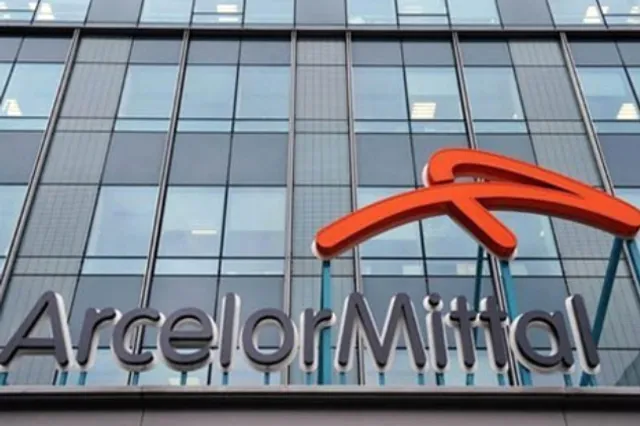 Регрессники подожгли офис Арселор Миттал Темиртау