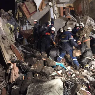 Капитал - При обрушении части дома в Шахтинске погибли 9 человек