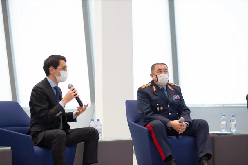 Капитал - Зарегистрировать авто теперь можно через мобильное приложение