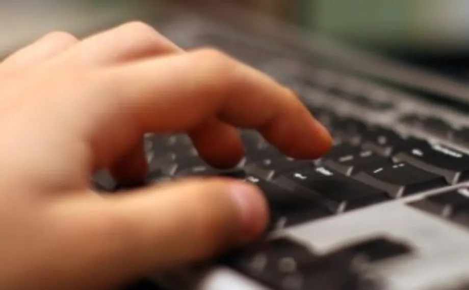 Капитал - Поставки компьютеров в РК снизились на 14,1%