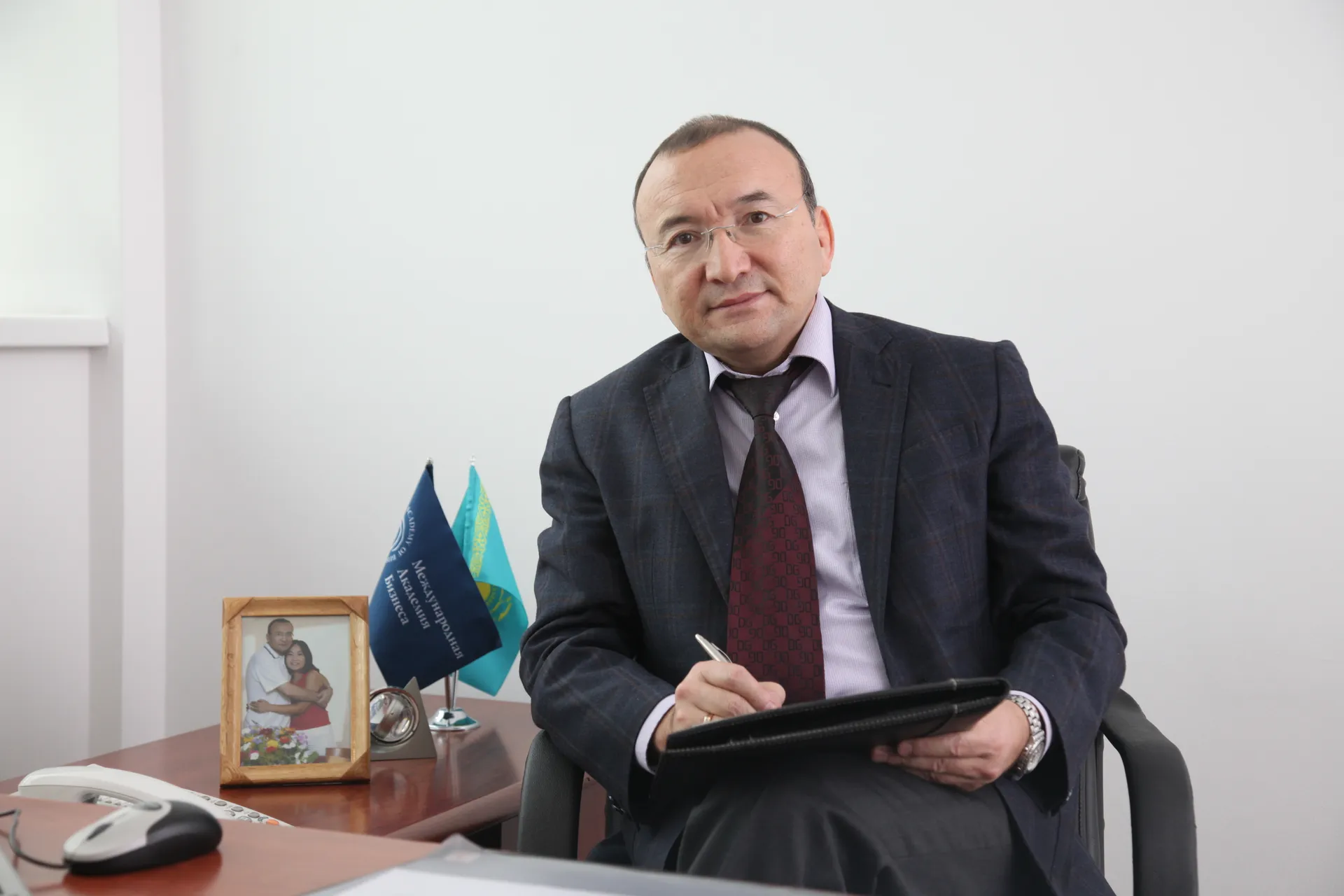 Капитал - Образовательная гонка с гирями на ногах