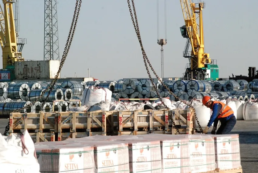 Капитал - Морпорты РК приостанавливают обслуживание судов из Азербайджана и Ирана