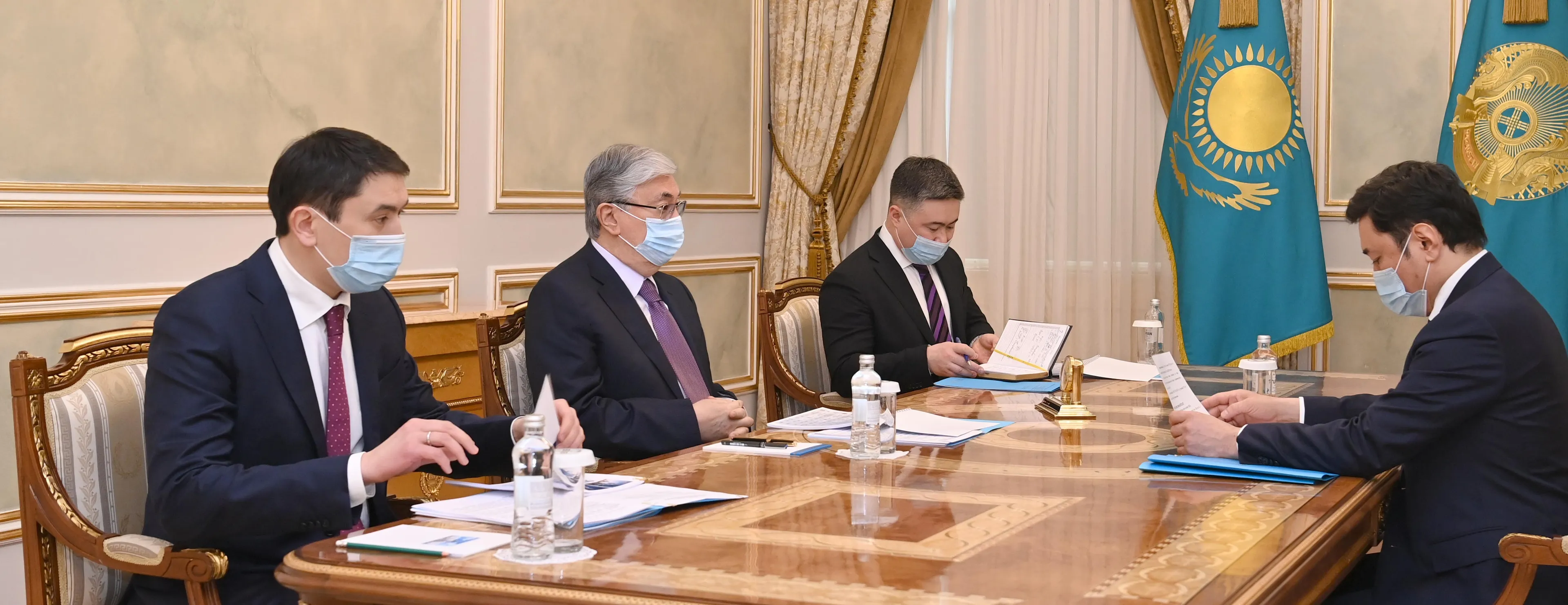 Капитал - Президент заслушал отчет министра энергетики Болата Акчулакова