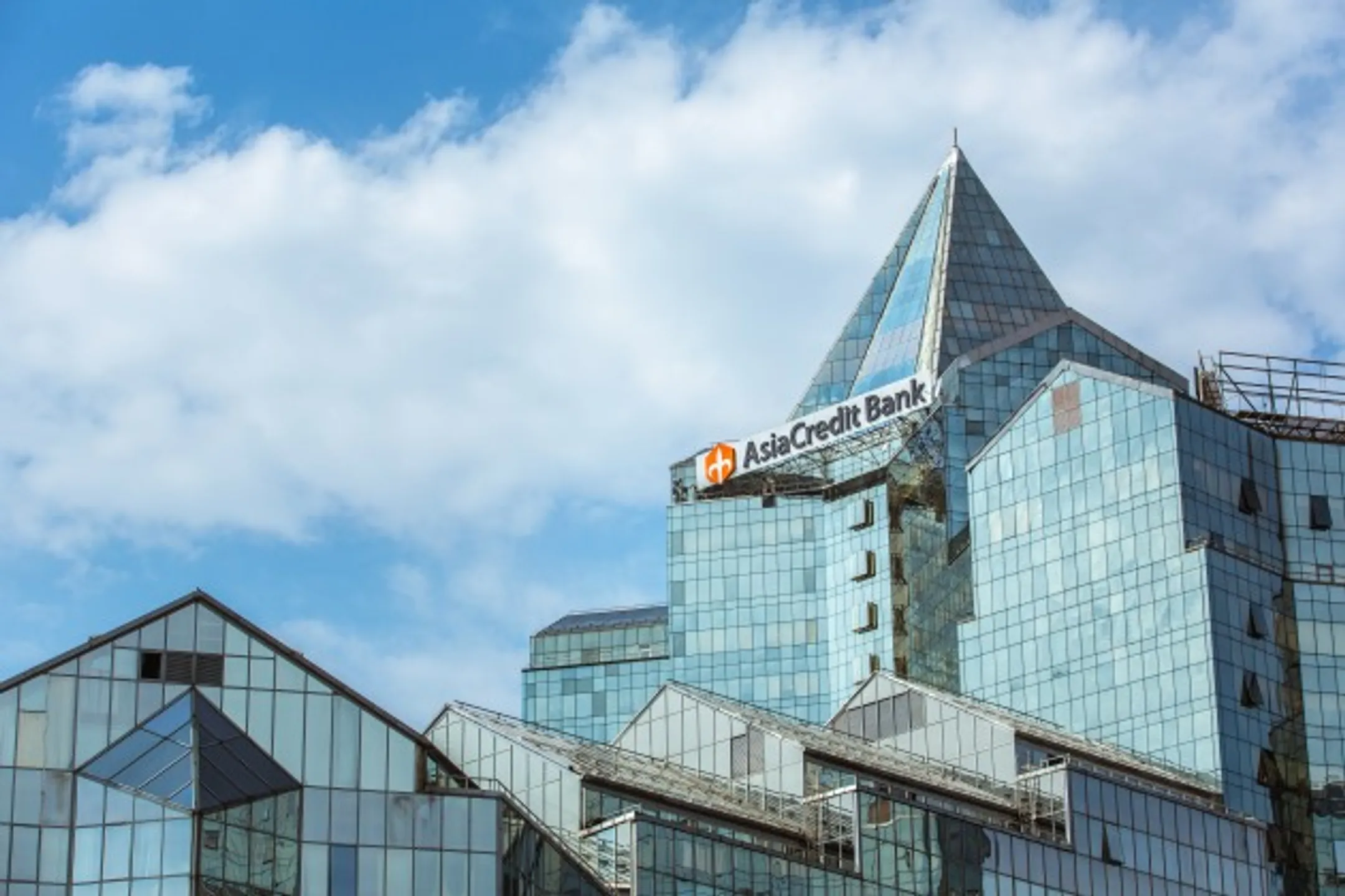 В AsiaCredit Bank объяснили задержку платежей - Image Kapital.kz