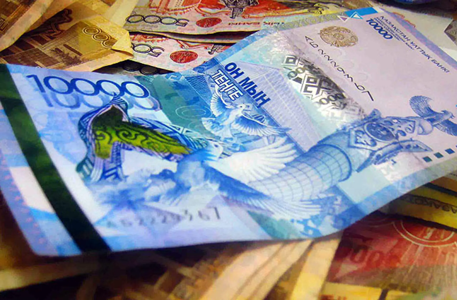 Капитал - Банки все еще испытывают дефицит ликвидности в тенге