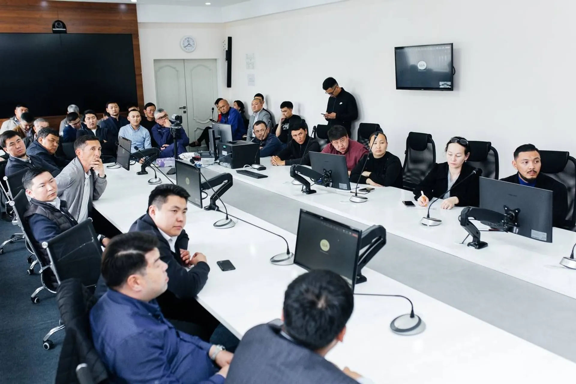 Капитал - Специальная рабочая группа КМГ провела встречу c предпринимателями Жанаозена