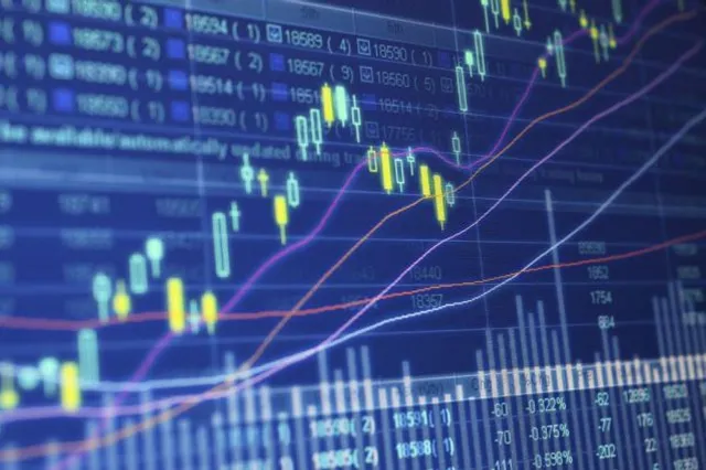 Обзор цен на металлы, нефть и курс тенге на 21−22 августа