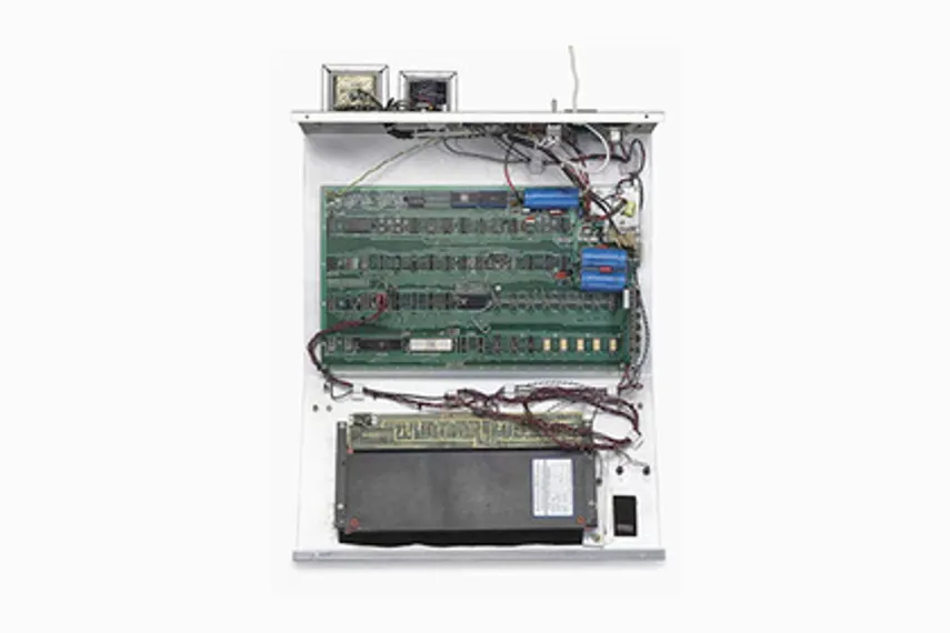 Капитал - Первый компьютер Apple продан за $355 тысяч