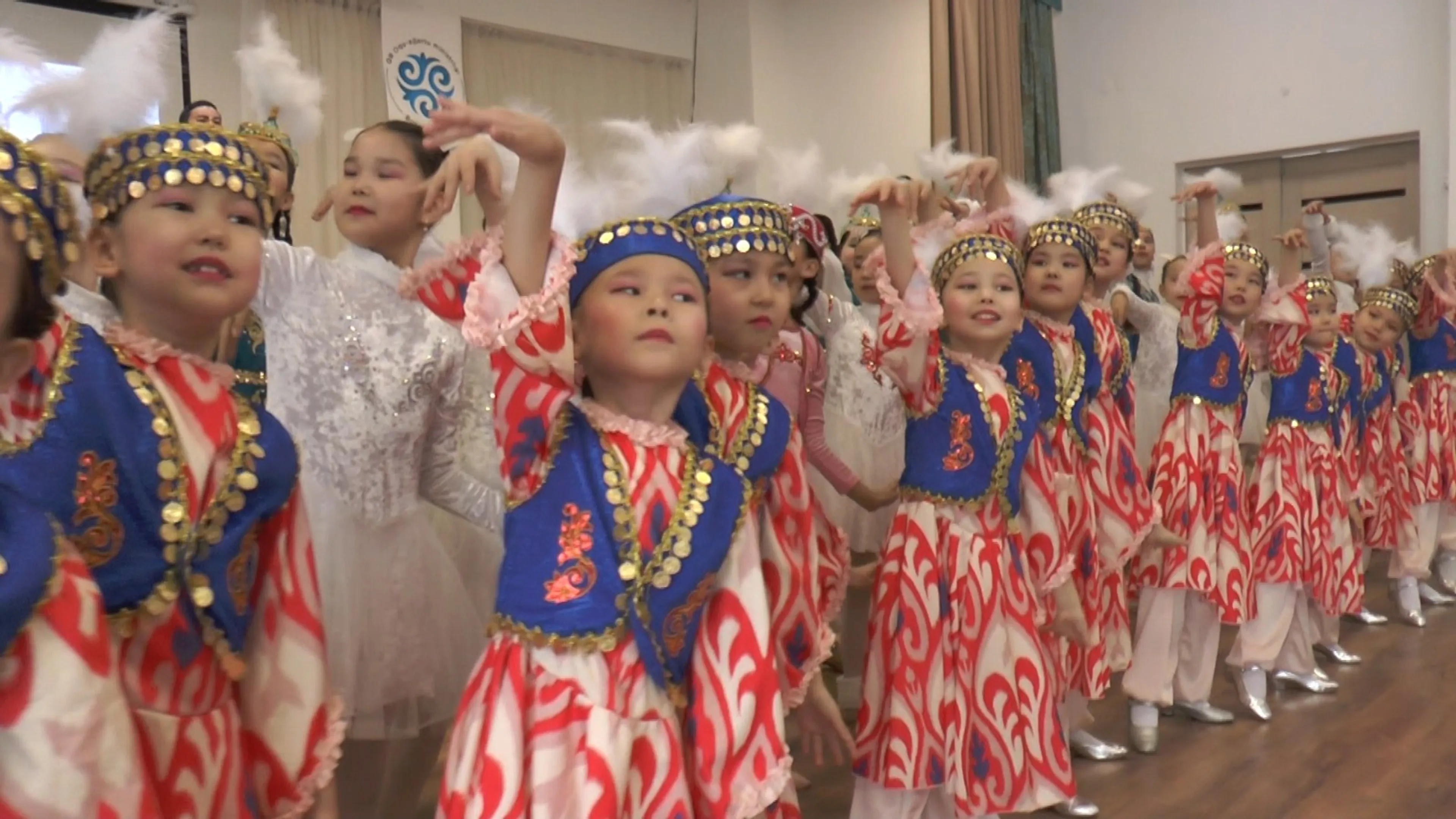 Капитал - В школах Алматы проходят мероприятия, приуроченные ко Дню независимости