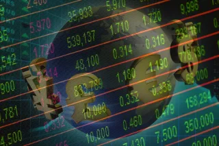 Капитал - Снижение кредитного рейтинга США запустило волну распродаж на рынках