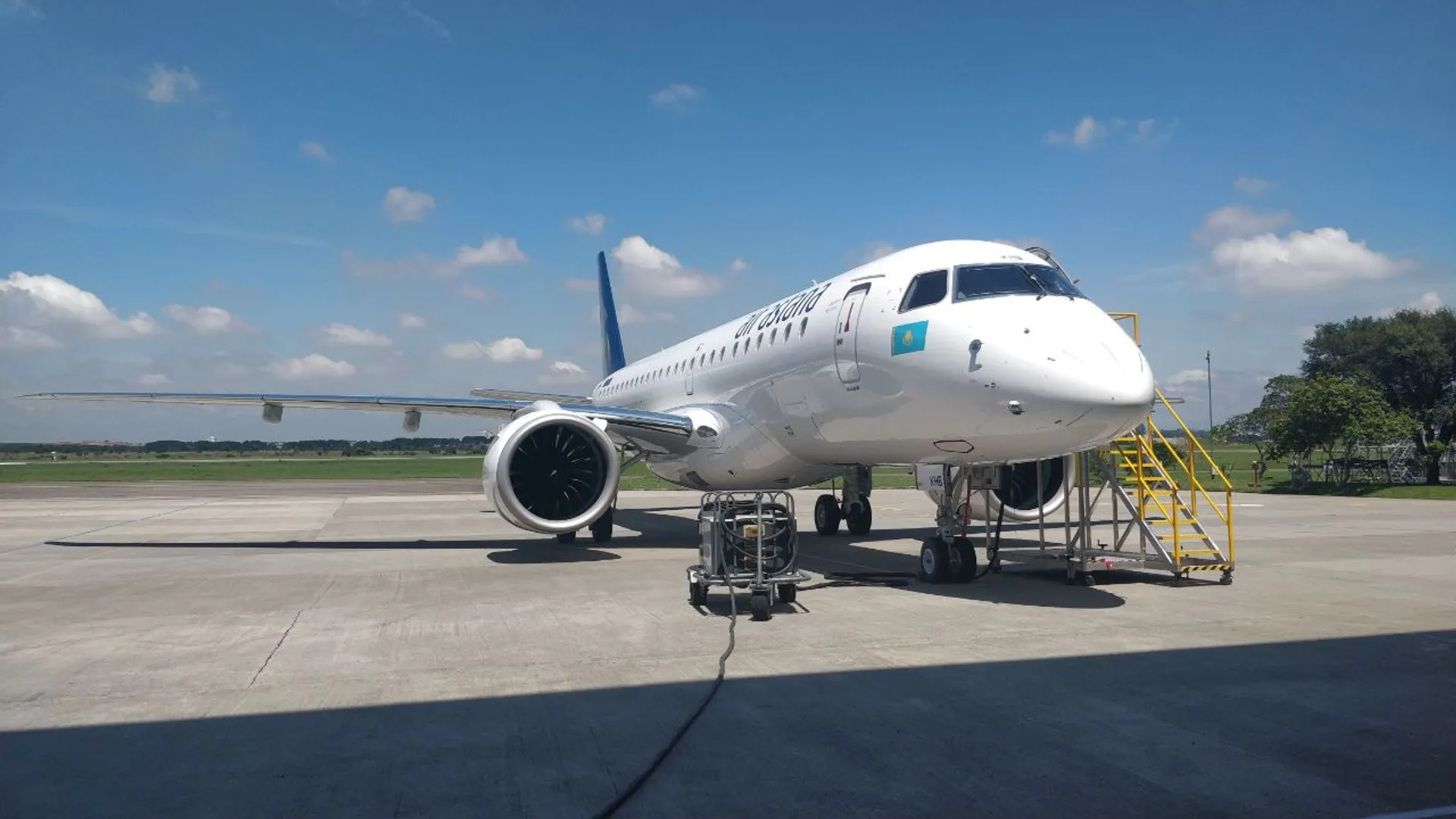 Капитал - Эйр Астана получила второй самолет Embraer