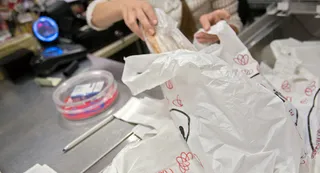 Капитал - Отказаться от пластиковых пакетов Казахстан сможет через 5−10 лет