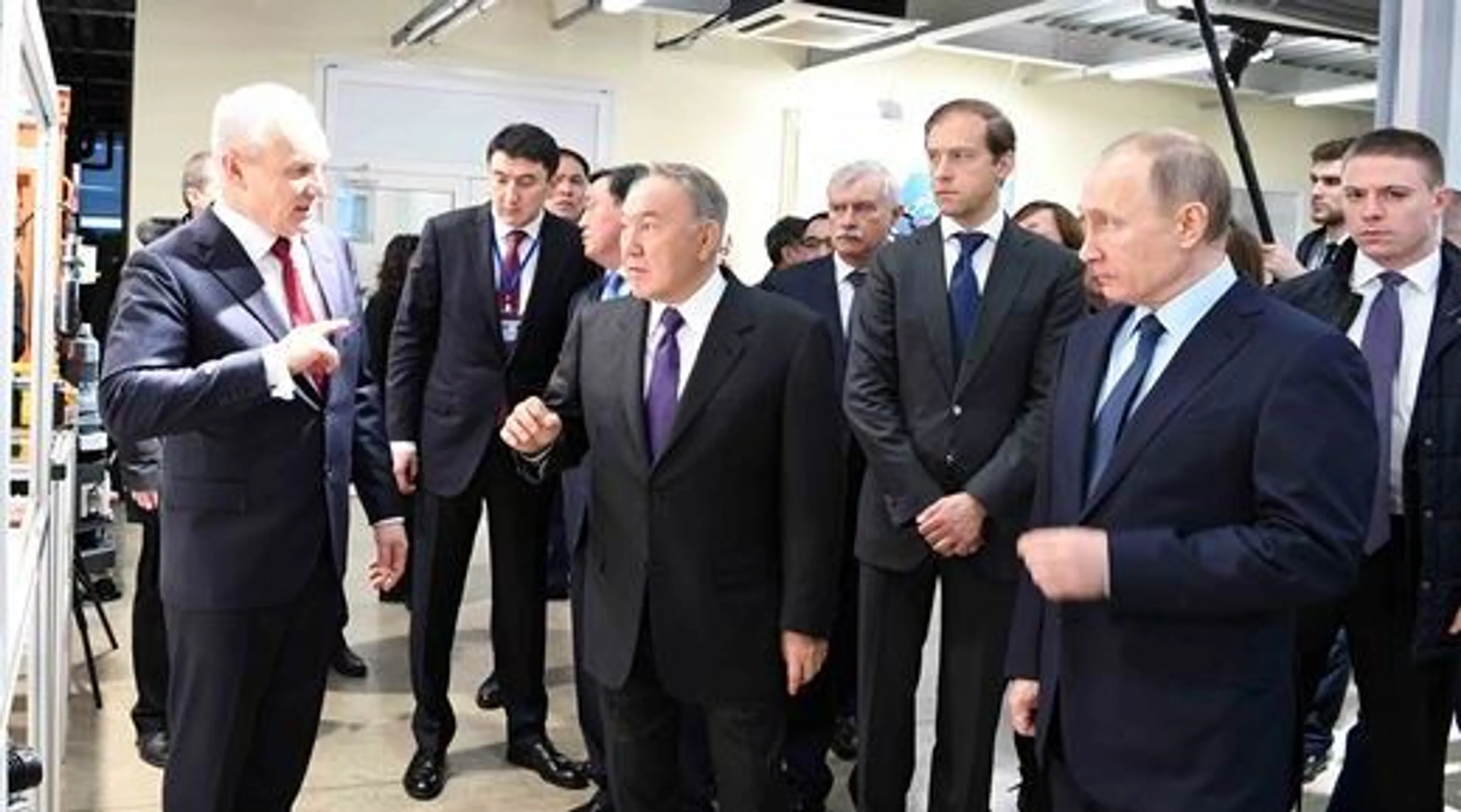 Капитал - Нурсултан Назарбаев посетил предприятия Санкт-Петербурга