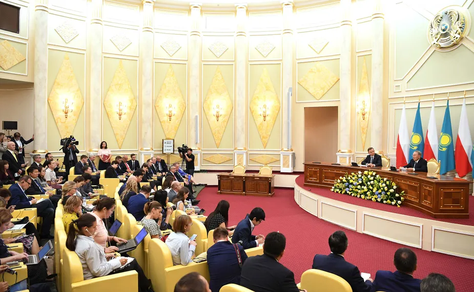 Капитал - Казахстан и Польша прошли схожие пути трансформации