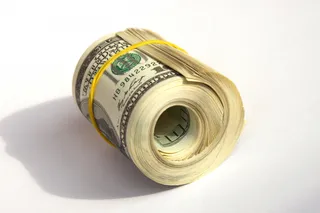 Капитал - Доллар в обменных пунктах Алматы достиг 338 тенге