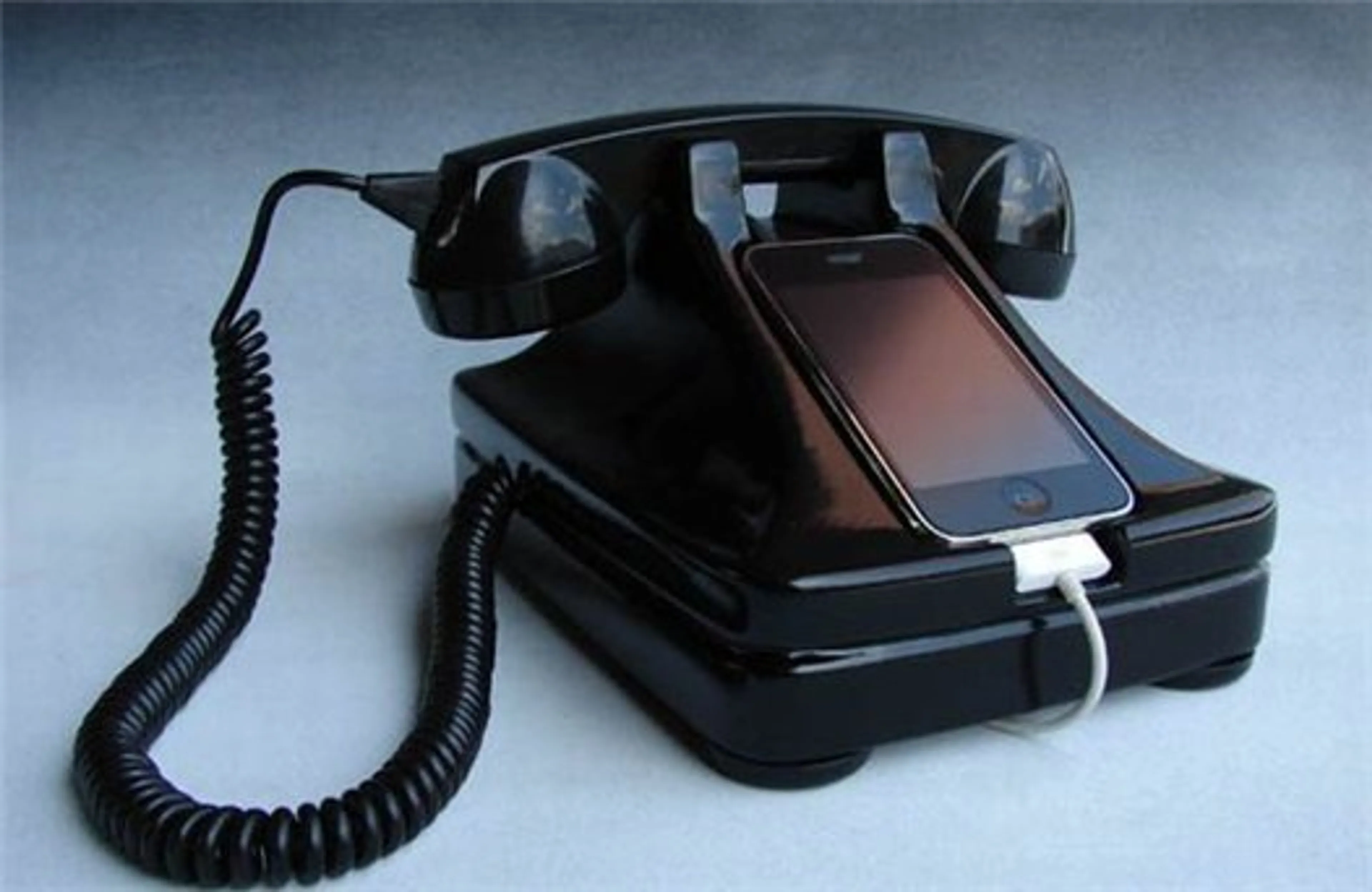 Капитал - Стационарные телефоны сдают позиции