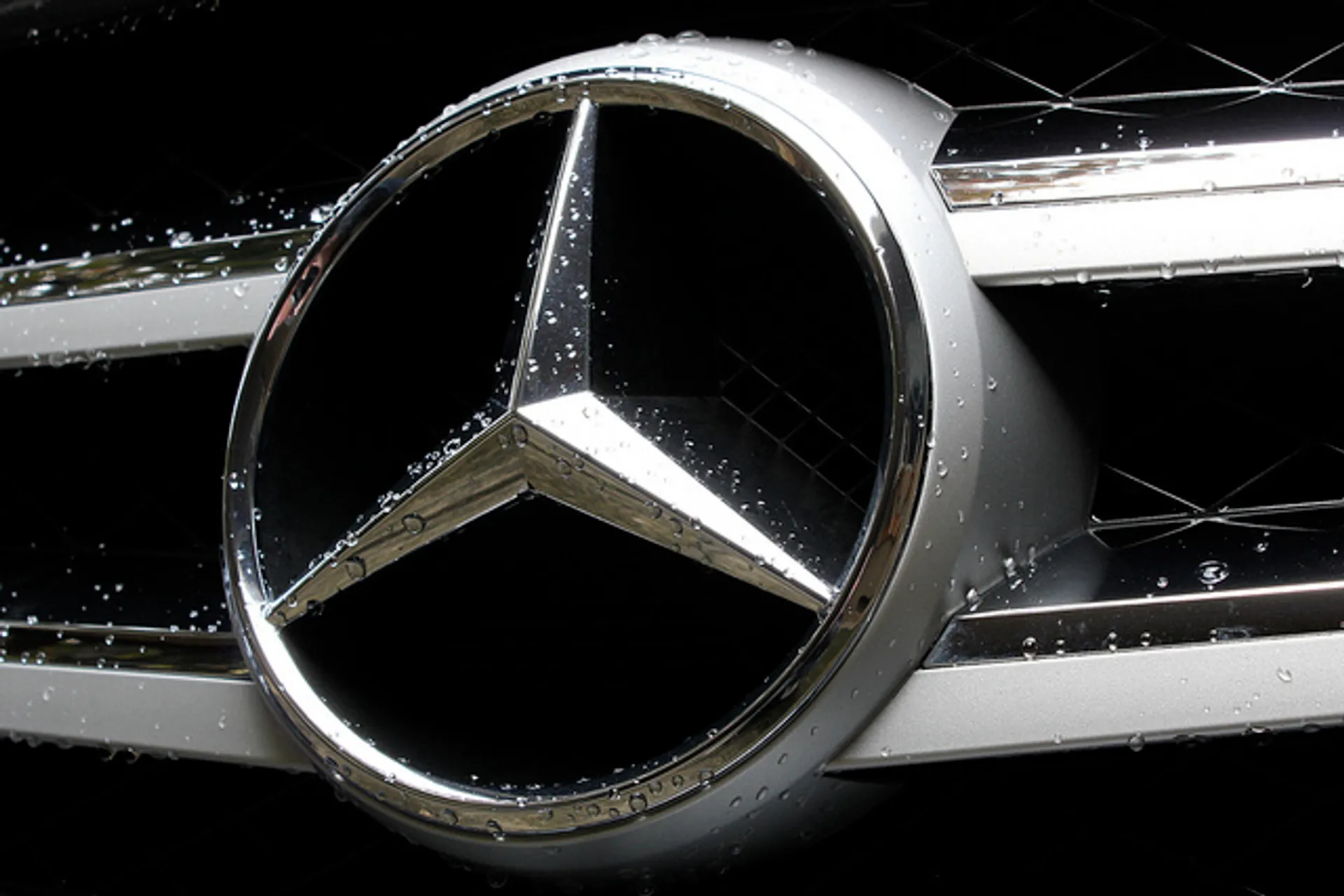 Капитал - Mercedes поборется с Tesla и BMW за рынок электромобилей