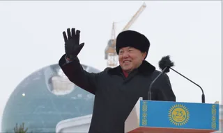 Капитал - Президент открыл монумент 25-летия Независимости