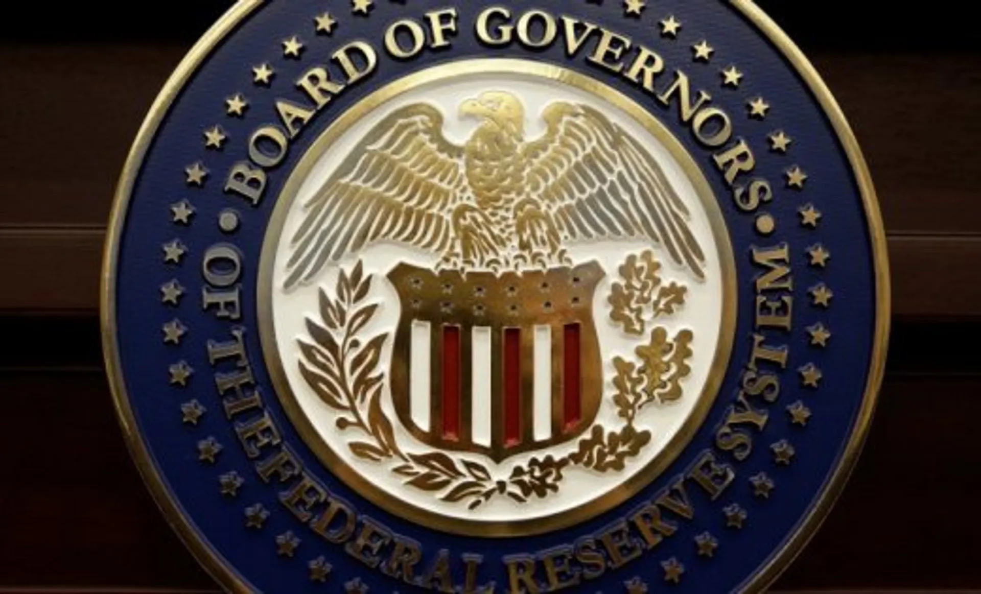 Капитал - ФРС подняла базовую процентную ставку до 1,75−2%