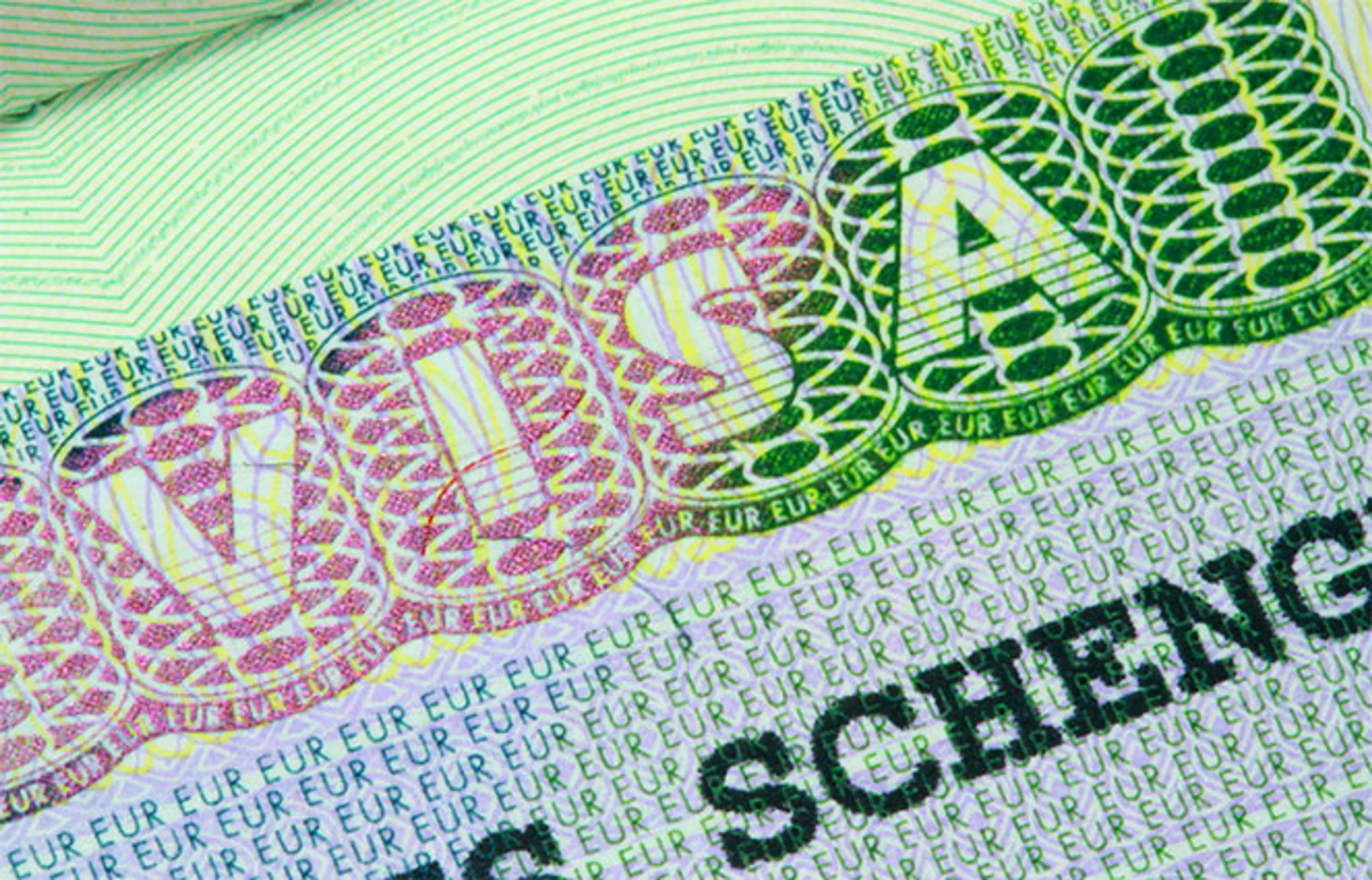 Капитал - ЕС упростит визовый режим для коротких поездок