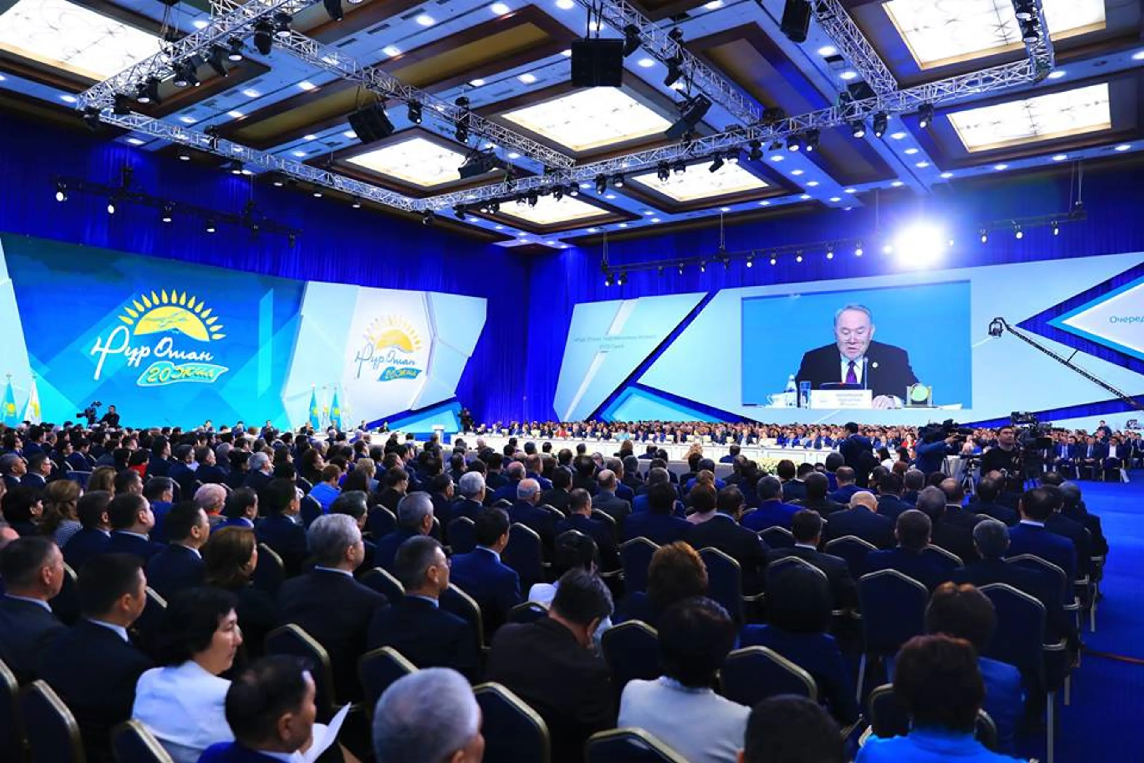 Капитал - Президент: Мы не должны сидеть сложа руки