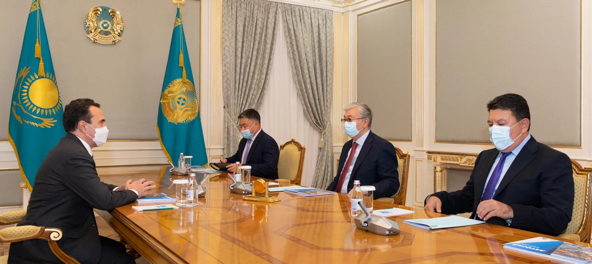 Капитал - Президент принял председателя совета директоров группы KAZ Minerals