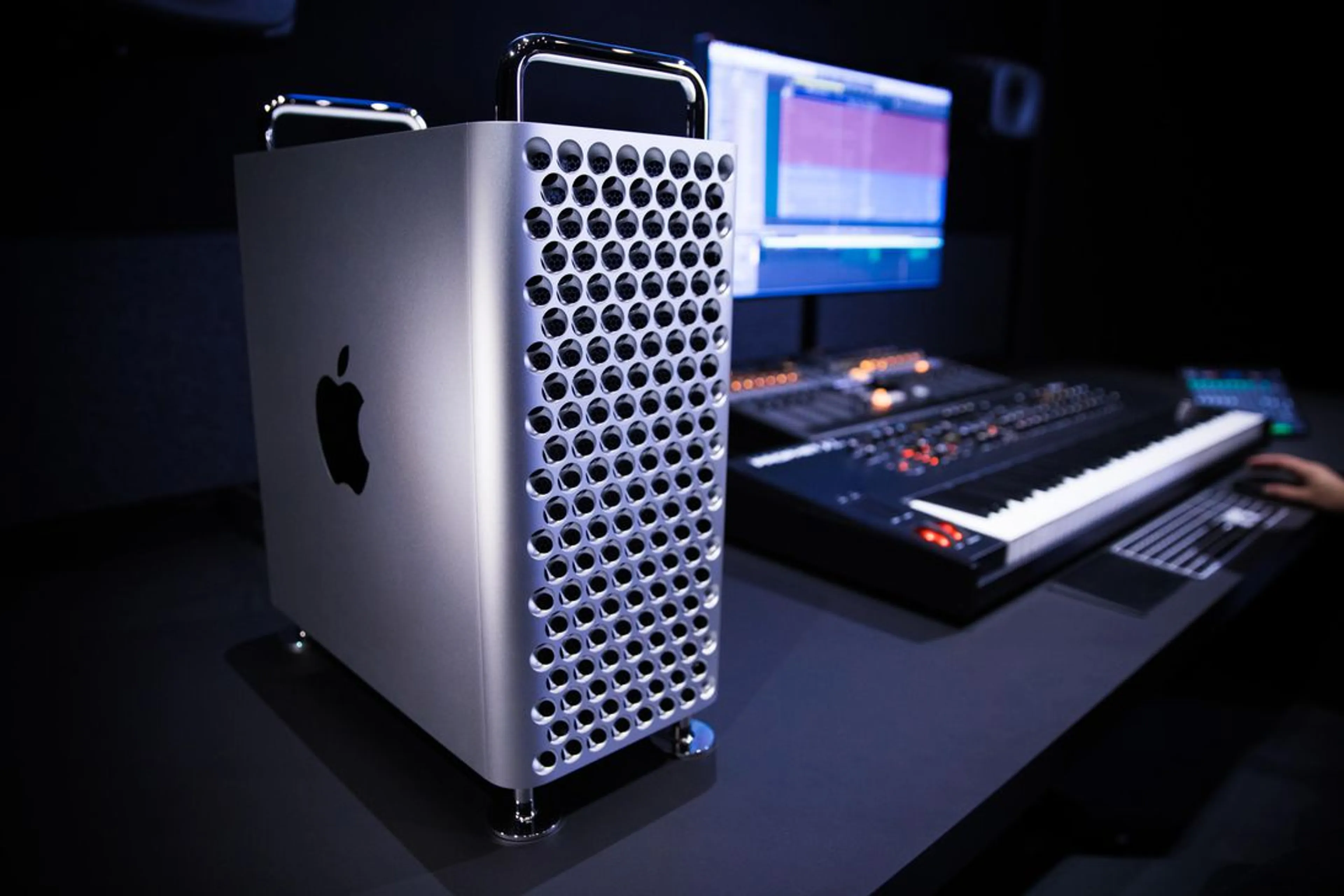 Капитал - Apple переносит производство Mac Pro в США