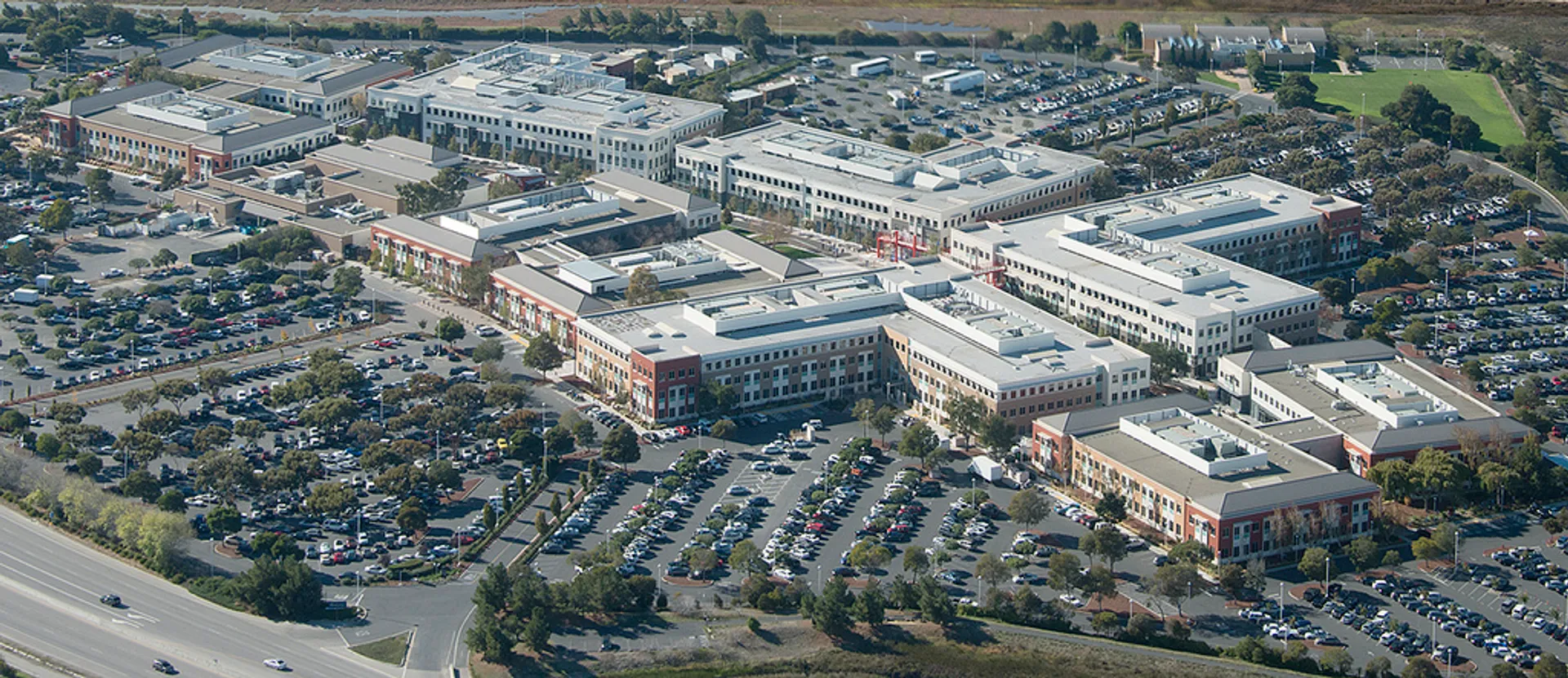 Капитал - Facebook вложится в строительство 1500 квартир