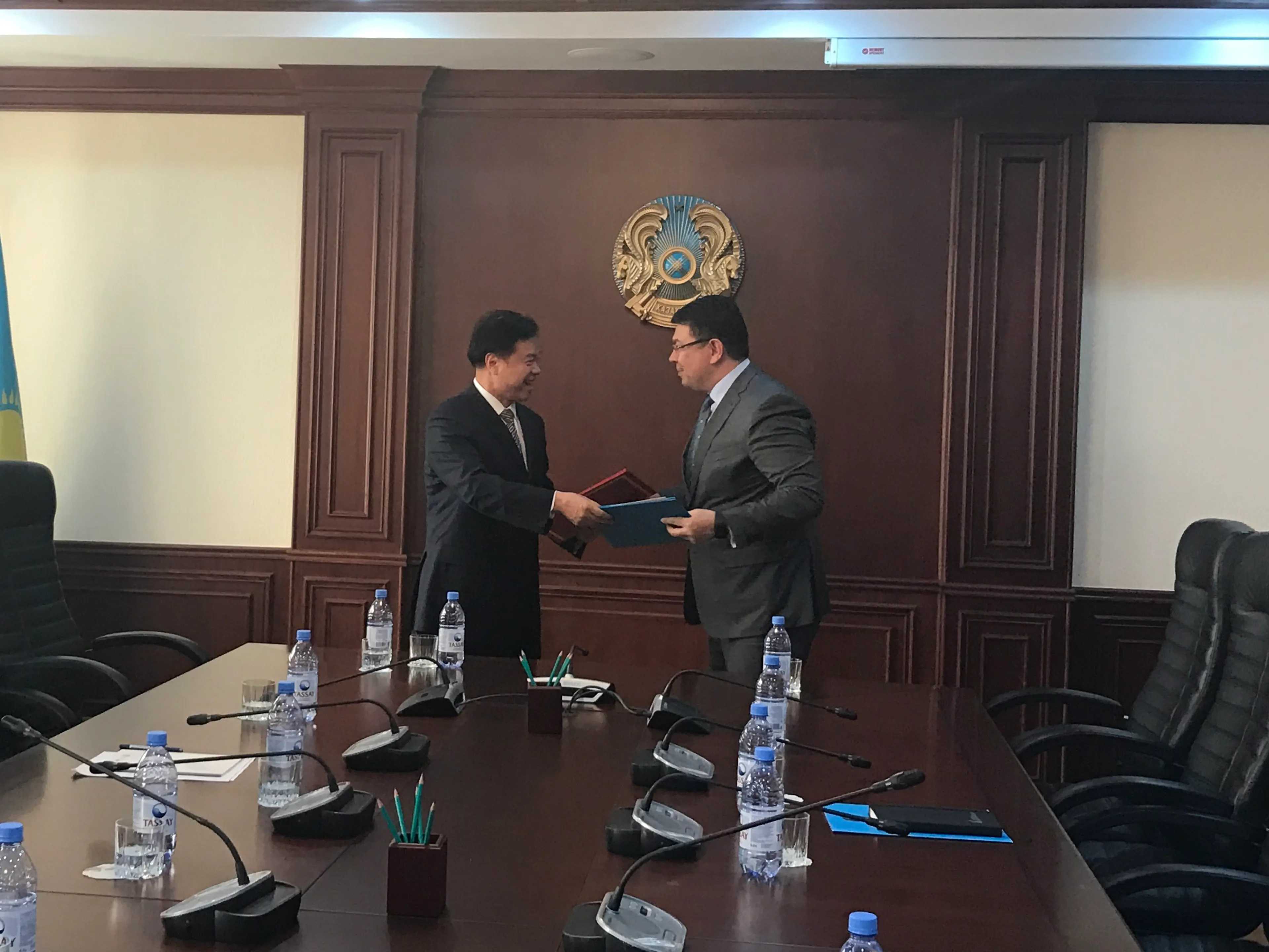 Капитал - Казахстан и Китай продляют контракты на недропользование