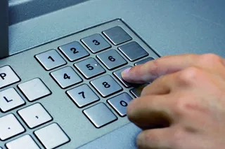 Капитал - Свыше 50% платежей по картам приходится на 4 региона