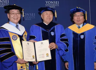 Капитал - Президенту РК присвоено звание Почетного доктора наук в Южной Корее