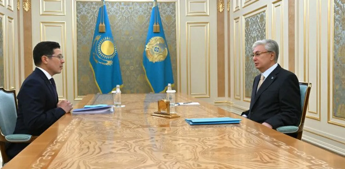 Президент принял посла Казахстана в Кыргызстане