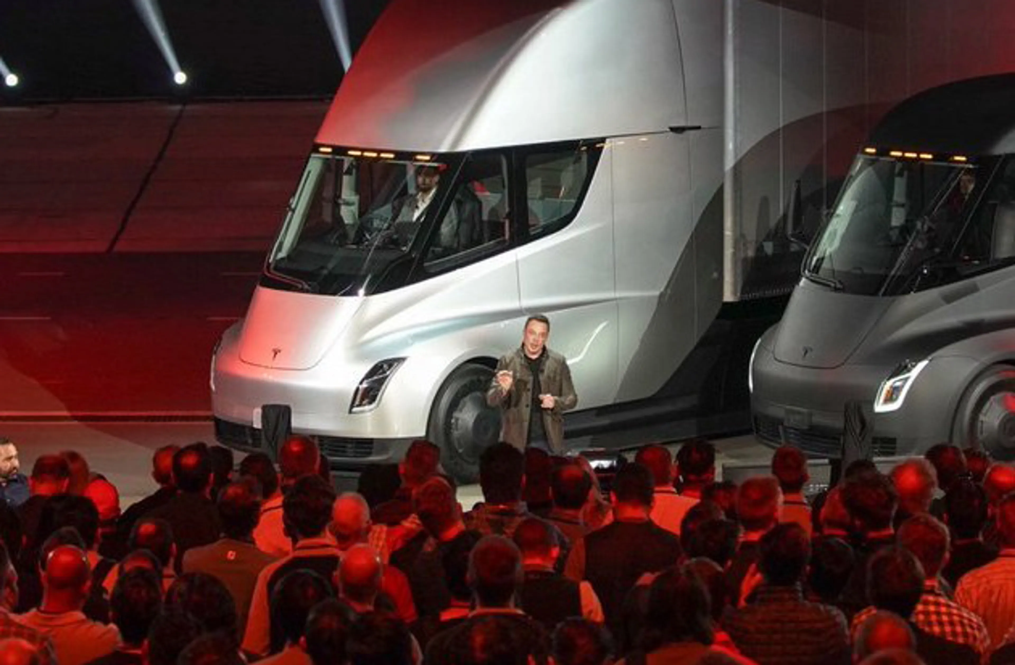 Капитал - Tesla назвала предварительные цены на свои электрогрузовики