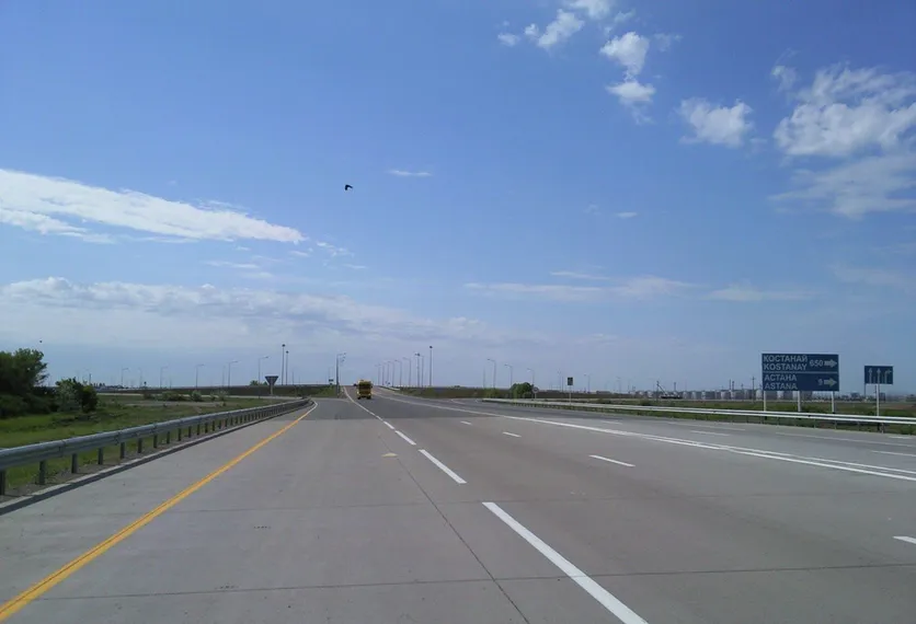Капитал - Перуашев предлагает расширить трассу Алматы-Астана