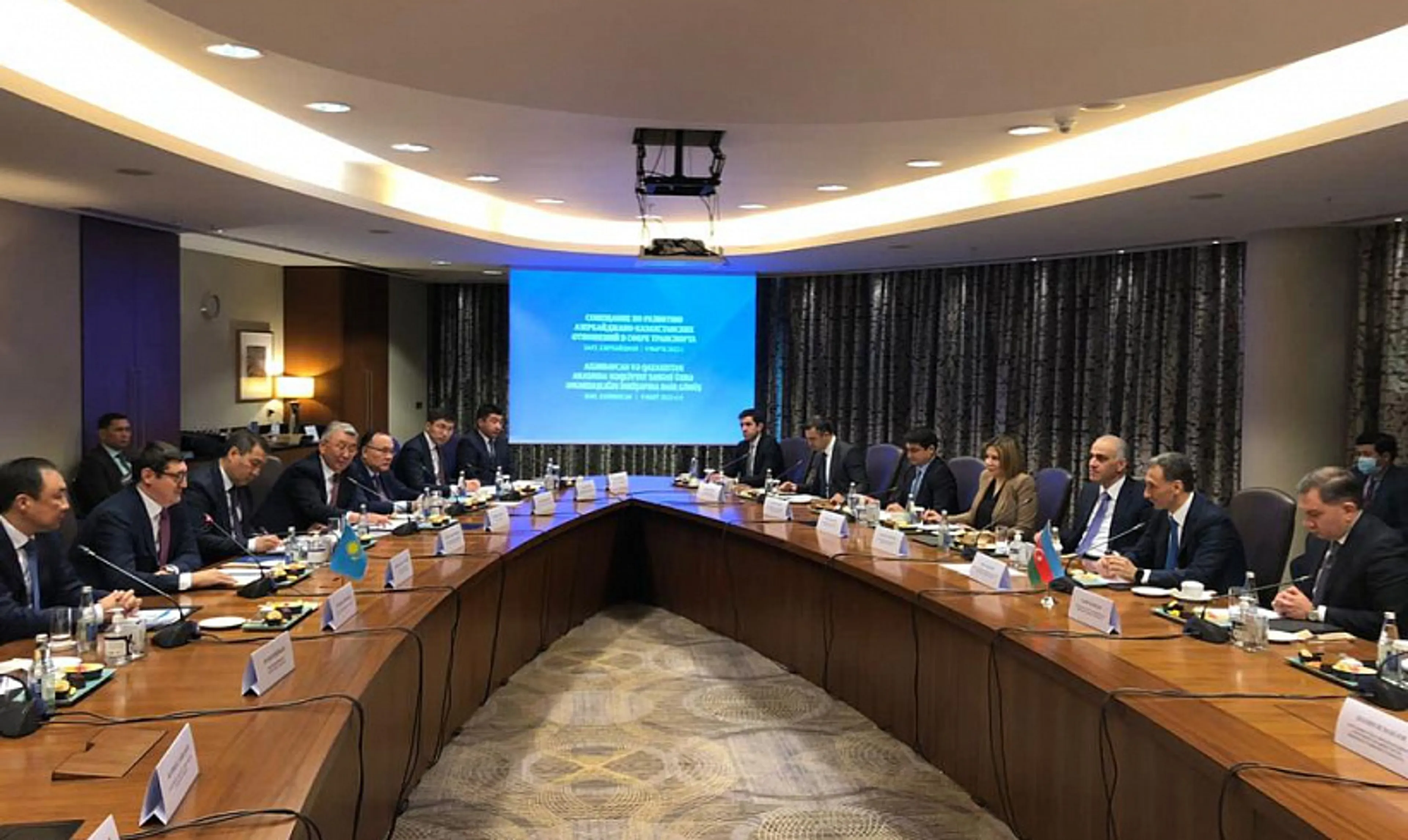 Капитал - Казахстан и Азербайджан создают транспортно-логистический маршрут