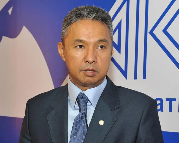 Капитал - В Ак жоле не определились с участием в выборах