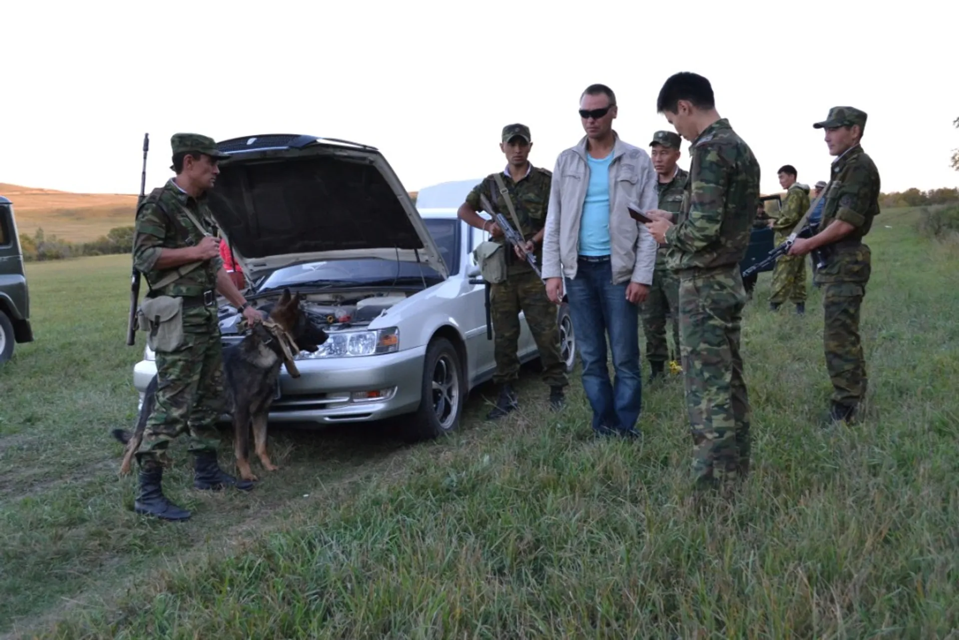 Капитал - Пограничники задержали 1,5 тонны контрабанды