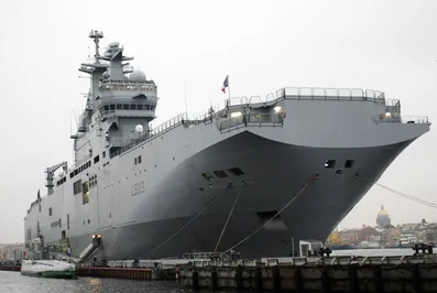 Франция готова возместить РФ 785 млн евро за Мистрали