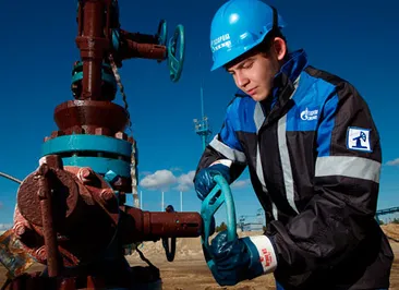 РФ предсказали миллиардные убытки из-за спада добычи нефти